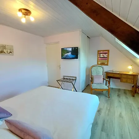 Au Calme A 10mn Des Baies De Douarnenez Et Audierne Avec Cuisine A Disposition * Mahalon