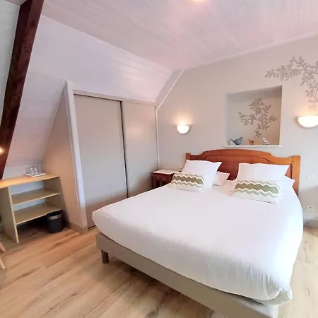 Au Calme A 10mn Des Baies De Douarnenez Et Audierne Avec Cuisine A Disposition * Mahalon