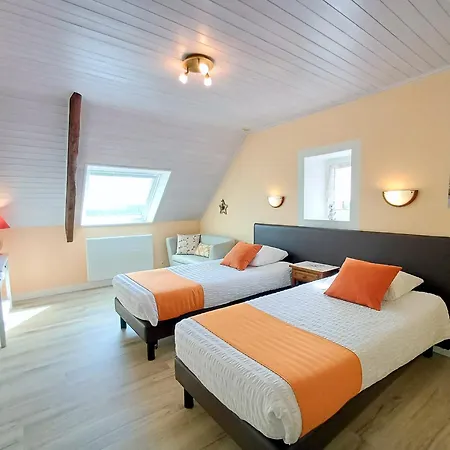 Au Calme A 10mn Des Baies De Douarnenez Et Audierne Avec Cuisine A Disposition