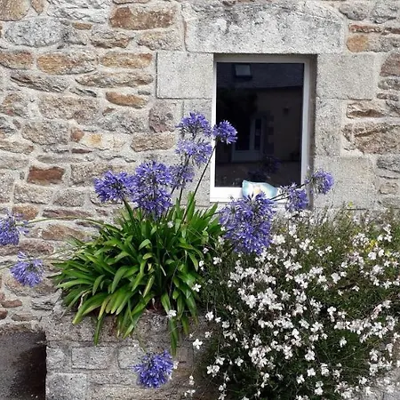 Au Calme A 10mn Des Baies De Douarnenez Et Audierne Avec Cuisine A Disposition Panzió *